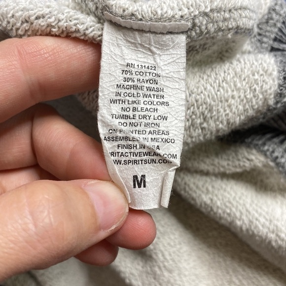 Spirit Jersey UW Eau Claire Bluegolds Reversible Gray Crew Sweatshirt Medium - Picture 5 of 6